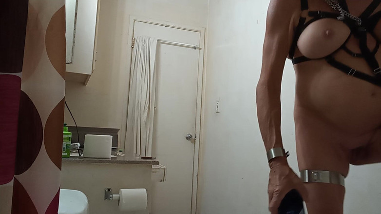 Lizzy Yum: Ліззі Юм Сд, липень 2025, розширюючи купання, аматорка з контролем оргазму, соло No107