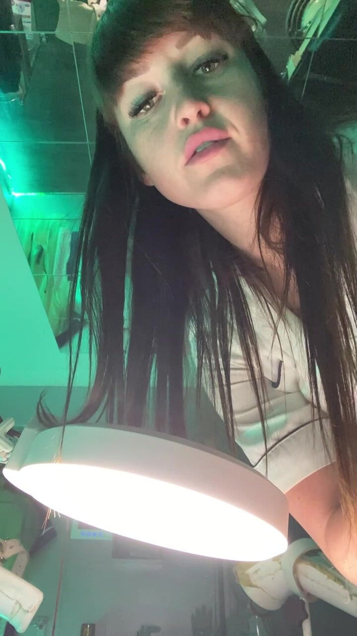 Vivienne l'Amour: Vivienne l'amour - ti mungo e poi ti nutre pov