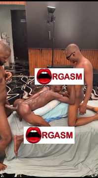 Tații fac sex în patru cu vecinul