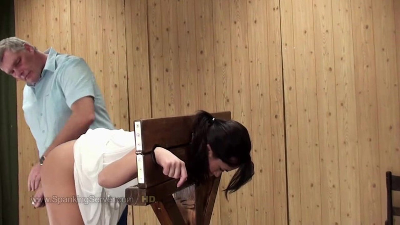 Spanking Server: Tess's ass whipped