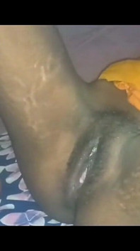 Video seks suami isteri dan video romantik dengannya