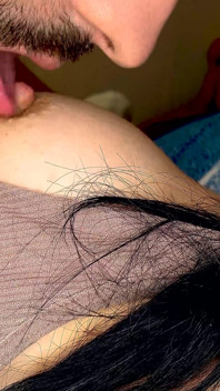 เสียวจนตัวสั่นหนักจากเล่นหัวนม - Unlimitedorgasm
