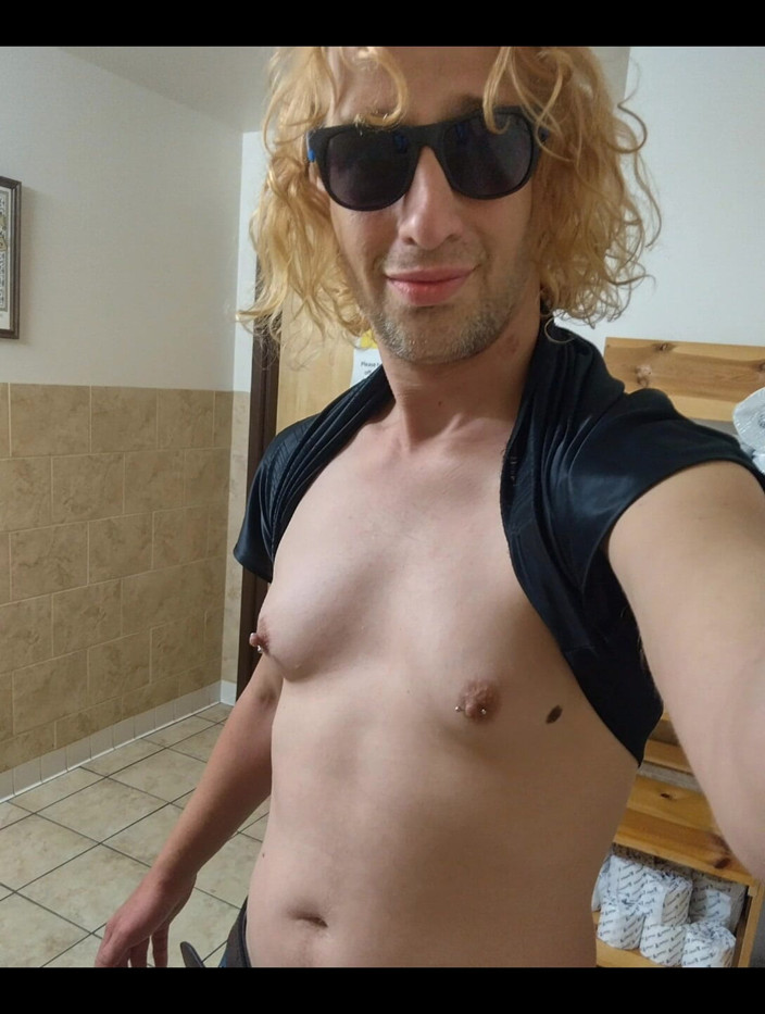 LilTaste: Transwoman