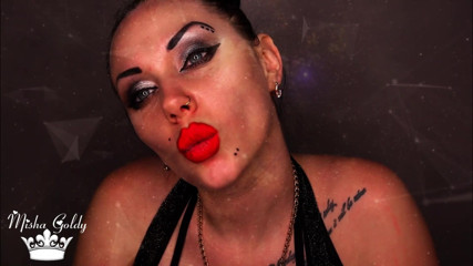 Goddess Misha Goldy: Hari ini saya membiarkan awak melancap di seluruh bibir merah...