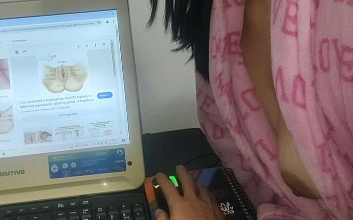 Kasallpimenta: 継母は継息子が解剖学を学ぶのを手伝います