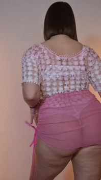 Pura mini saia try-on: três looks transparentes no corpo curvilíneo