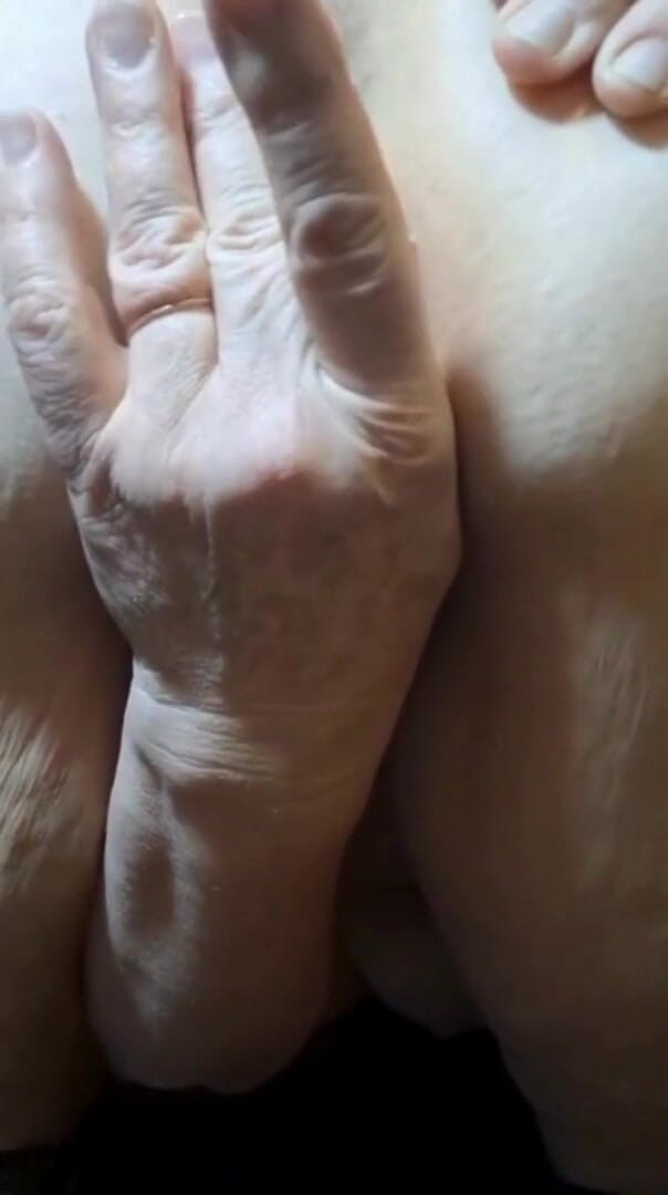 Priscila: Testando O Plug Anal Que Ganhei Do Meu Enteado. O...