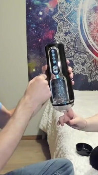 Roztahování automatického masturbace foreglad Fenian