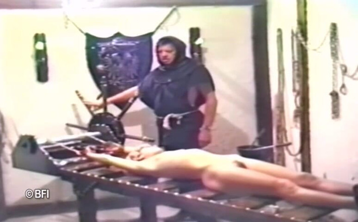 House of lords and mistresses in the spanking zone: Zevk ve acı kulesi