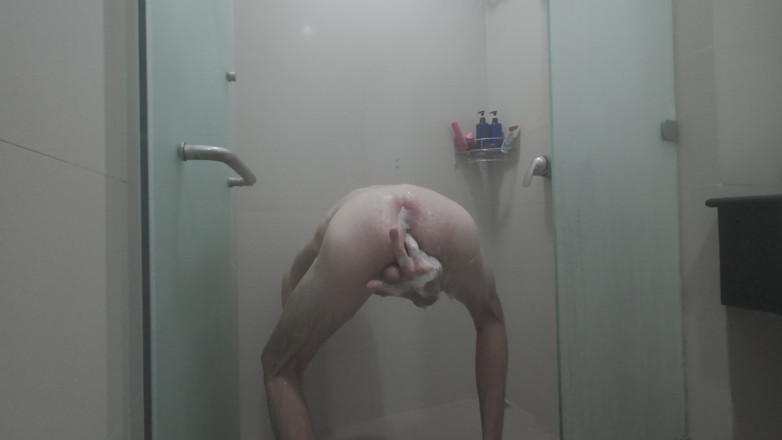 Big dick dadddy: Duș zilnic