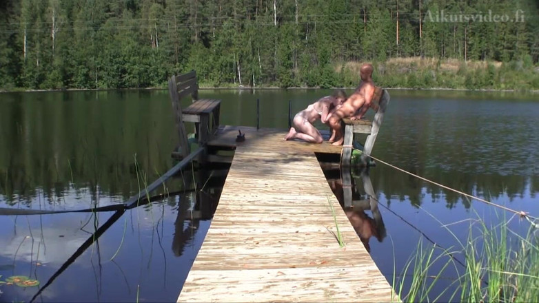 FinAdult Videos: Mr Lothar &amp; Olivia Pier washing