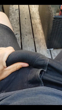 Who likes outside wank?