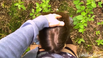 Lust_girl: Ontmoette een vreemde in het bos en neukte haar in...