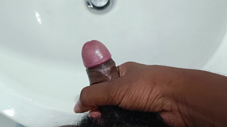 NewDickInTown: Pene Testa Rosa Sborra Nel Lavandino - Gustosa Sborra Da Un...