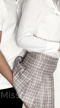 Zestresowany Pinay GF szuka komfortu od faceta bestfriend, ponieważ BF jest zawsze zajęty przyjaciółmi i jeździ