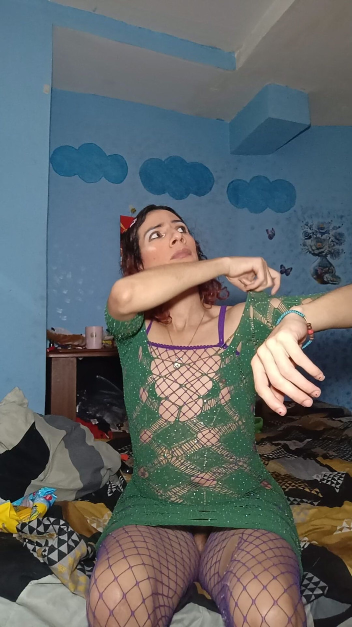 Femboy from Colombia: Estos Movimientos Para Todos