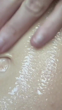 Поклонение BellyButton инструкция по с масляным лосьоном на кнопке живота, пупочный фетиш