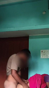 Secretamente fez um vídeo de meio-irmão e meia-irmã