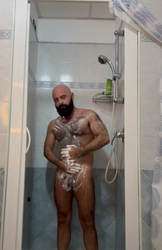 Carlos Verga: ฝักบัว