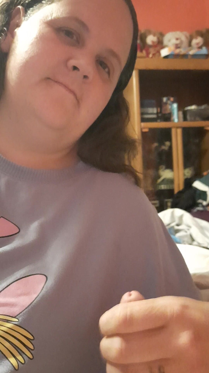 yaller62: Stříkání do mé sexy bbw manželky kundičky obráceně