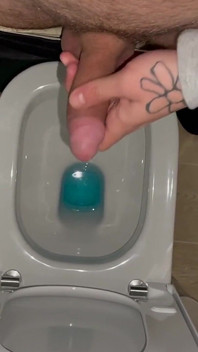来自哈利的小便恋物癖