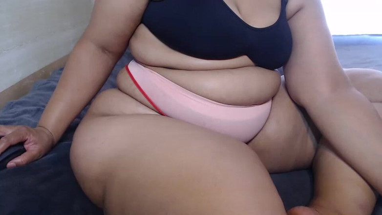 Legendary Booty Overdose: Şişman götlü iri güzel kadın azdırıyor