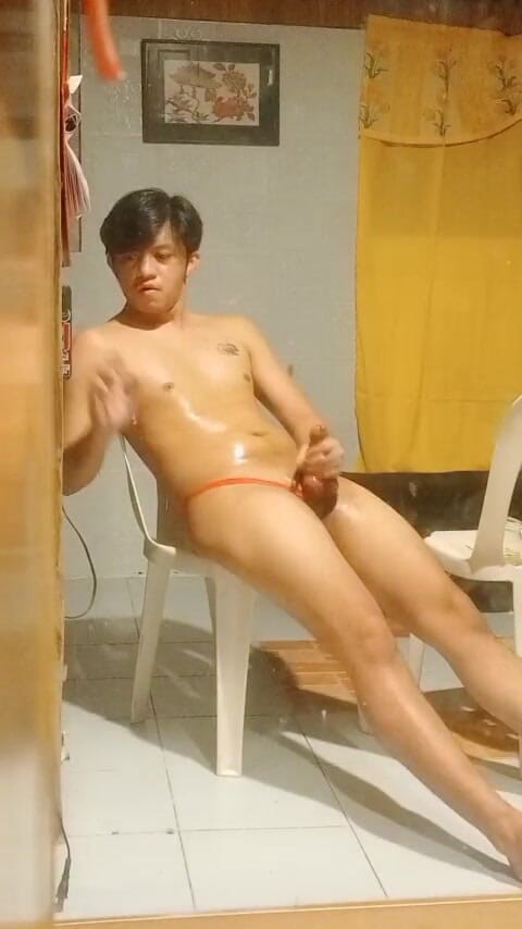 Rent A Gay Productions: Băiat gemene asiatic sexy masturbează cu ejaculare