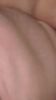 Sexy čtyřka má gangbang party 1