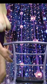 Hucow MILF memerah cam awek uddernya 4