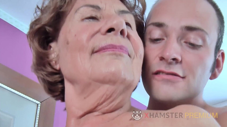 Sextermedia by Pete: Memek berbulu nenek lagi ngentot kontol besar