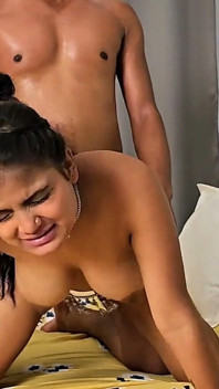 India follada por cuñado en su habitación