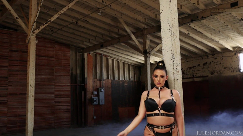 Jules Jordan: Angela White dostaje dp'd w opustoszałym magazynie