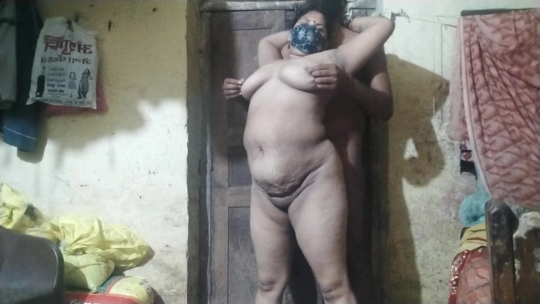 Desi_bhabhi121: Část 2 Desi indická manželka přistižena při podvádění