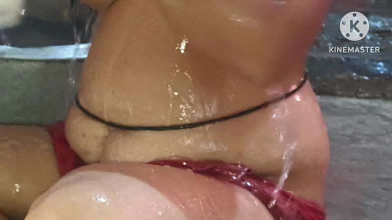 Anita yadav: Ванна дезі жінки