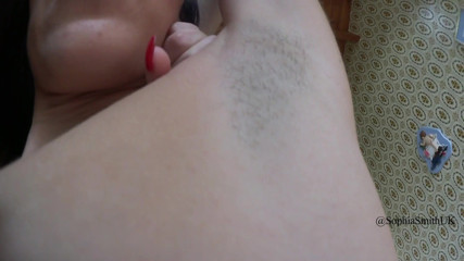 SophiaSmithUK: Armpit Shaving