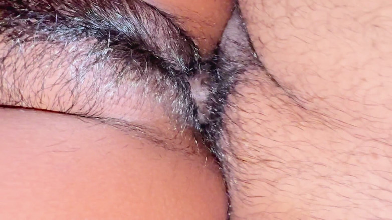Xxxsexfreak: Mój mąż rucha moją owłosioną cipkę swoim małym kutasem