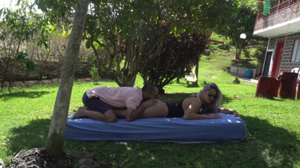 SoldierHugeCock: Na fazenda com minha família