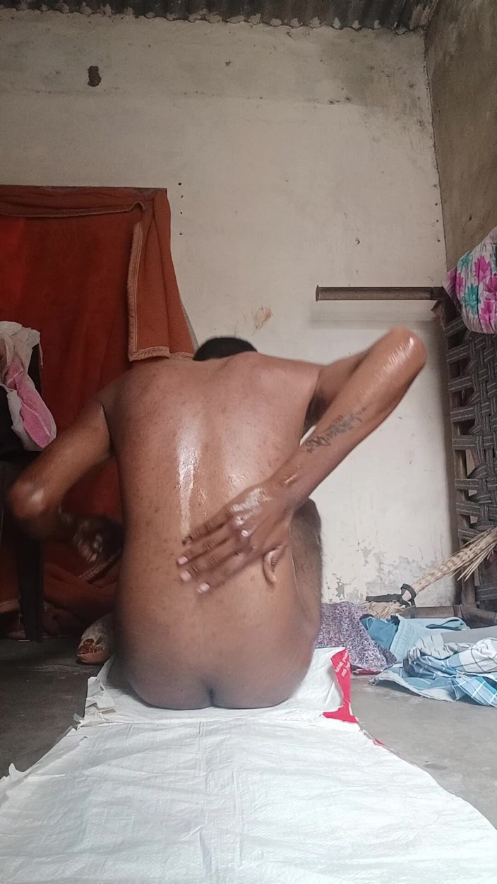 Arvind6355: Olejová masáž celého těla doma