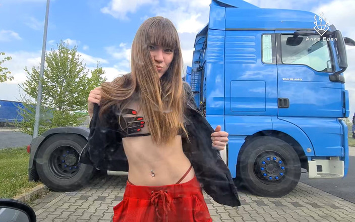 Anne Eden: Veřejné odpočívej šukání na cizím kamionu