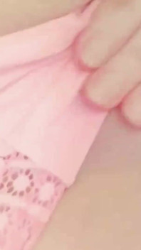 Poesje en kont neuken en plezier compilatievideo door hete pin-up blonde Arya Grander