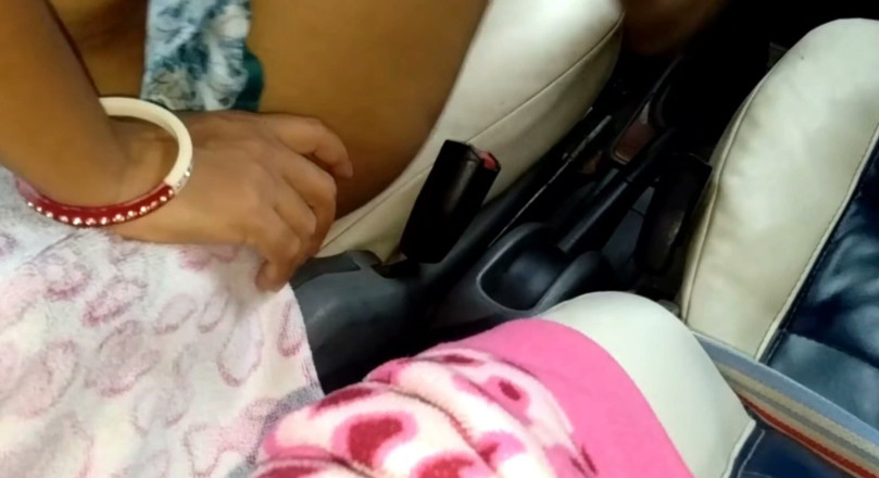 Kavitha_Vintho_: Indian Desi Aunty Show Our Hairy Pusssy Then Inside the...