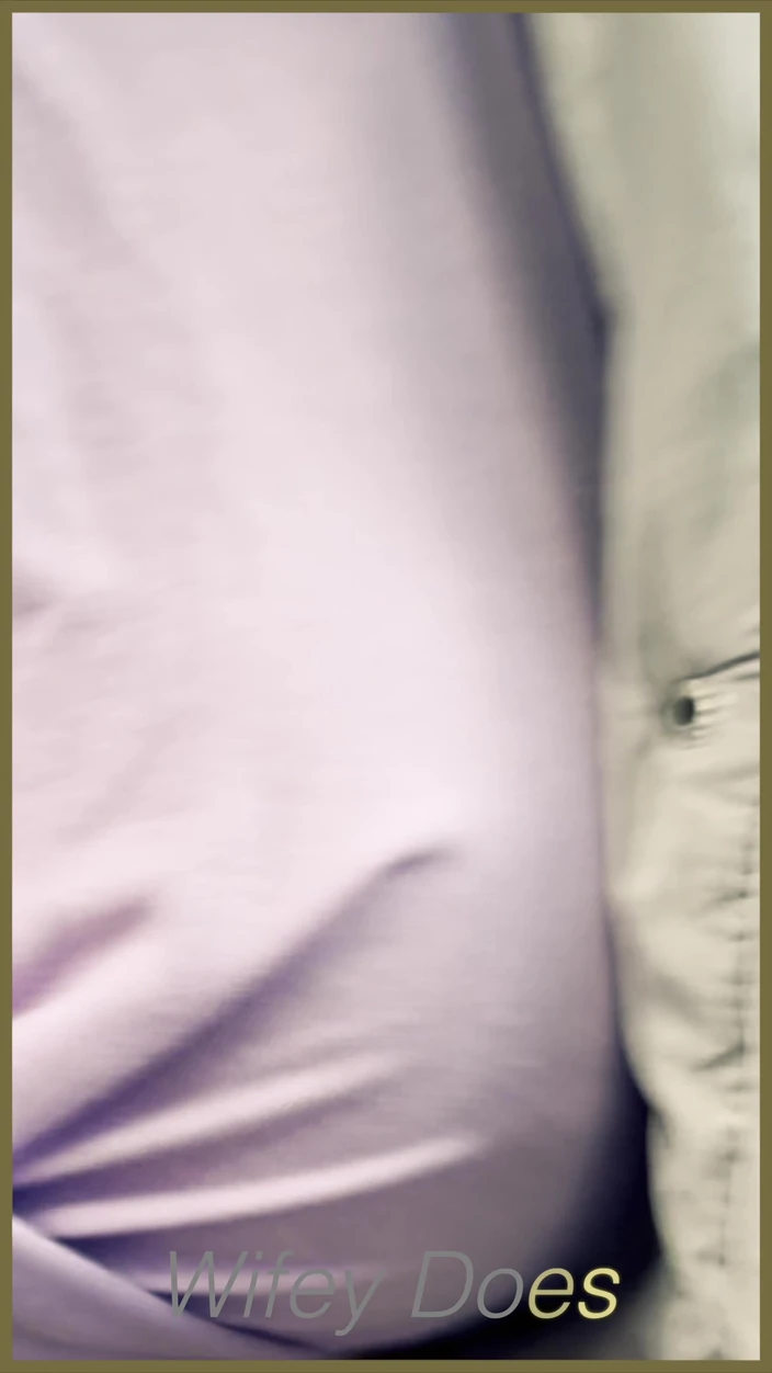 Wifey Does: Wifey Heads Out Braless to Tease