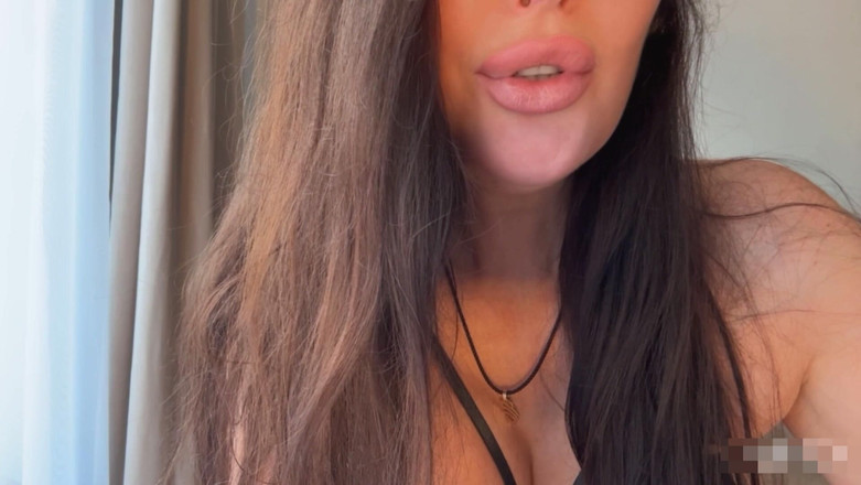 LizaVirgin: Amo tus pezones y quiero lamerlos