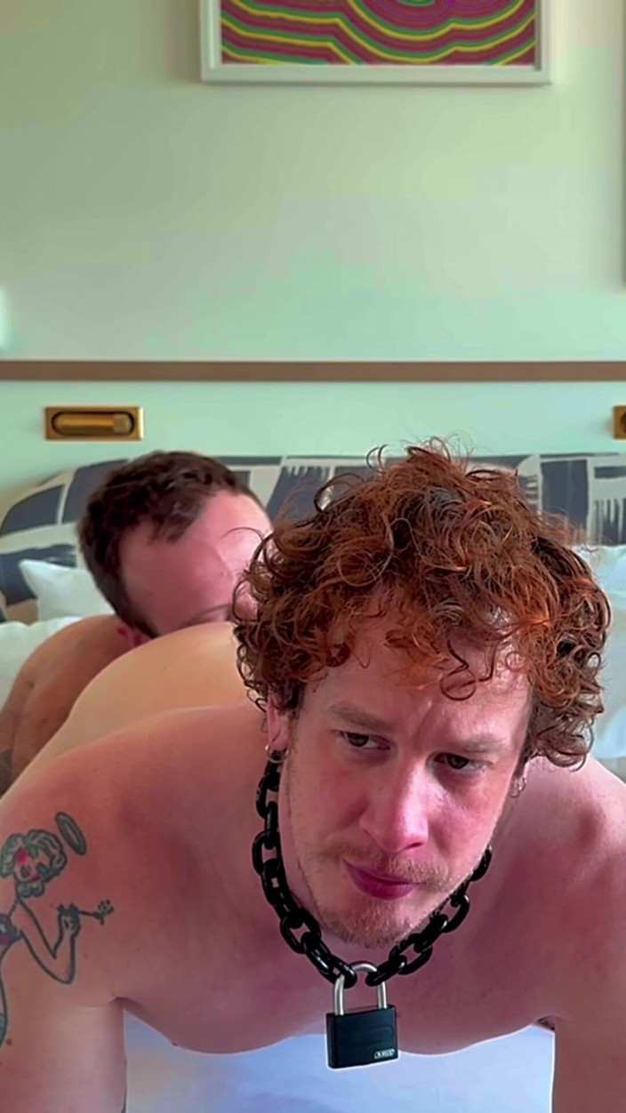 Christian Hunter: Arsch essen schwanz lutschen Grube Schnüffeln Füße lecken Loch hämmern...