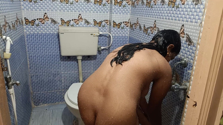 Telugu Couple: 섹스 후 샤워하는 인도 핫한 찐 바비 - 텔루구 아줌마