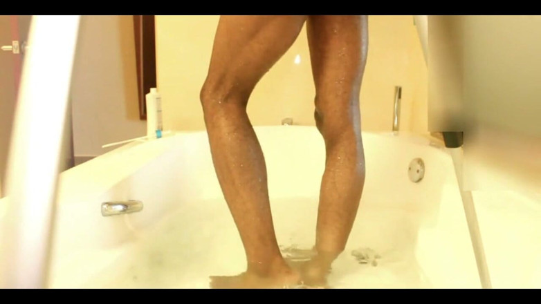 Ass Monkey: Black Twink Gets His Butt Wet with a Big Buttplug...
