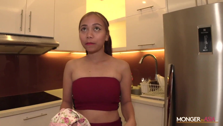 Monger In Asia: Sexy asijská bangmaid opouští rozhovor s creampie