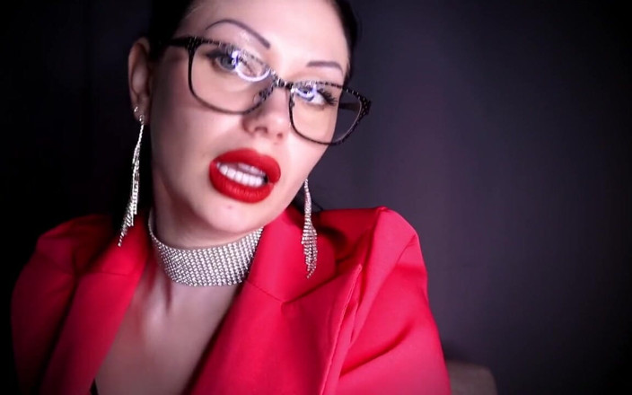 Goddess Misha Goldy: 후장과 입에 자지를 넣고 영화 sissy fagot 포르노를 보면서 나를 위해 벌게 될거야!