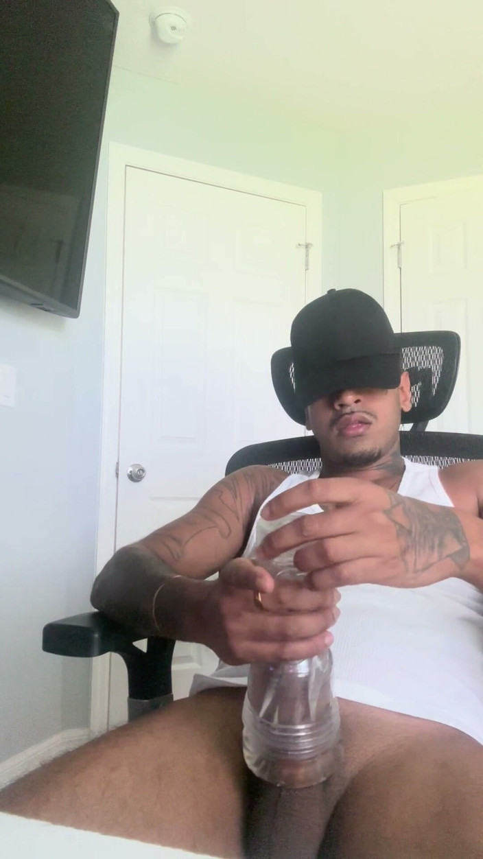 Nando Sinz: Using a Clear Fleshlight and Nutting - Nando Sinz