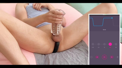 Sem Devon: Buzz, škádlení, přinutí mě explodovat!